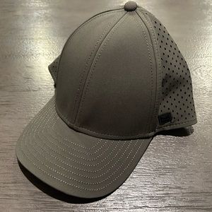 Brand new gray Melin waterproof SnapBack hat